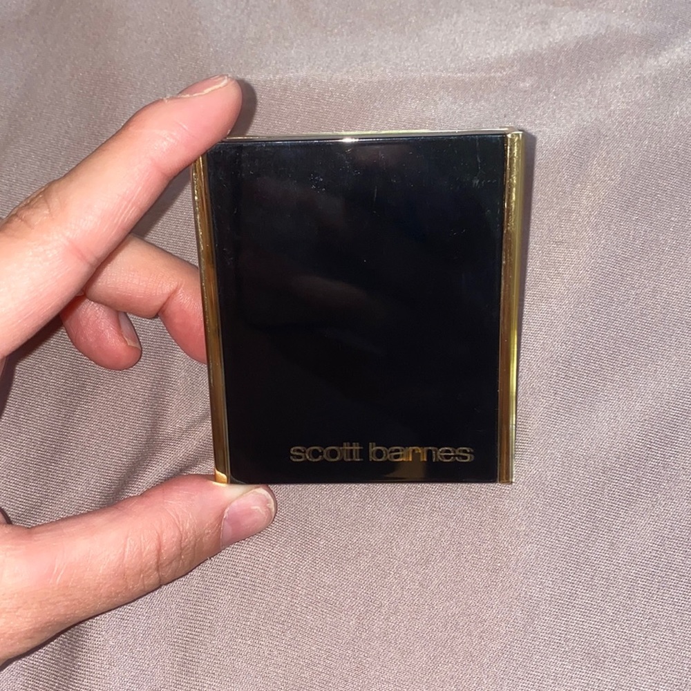 Scott Barnes Bronzer - Nonchalant